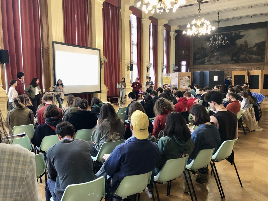 Plus de 70 personnes réunies à l'Académie du Climat à Paris pour la restitution des recommandations de la Convention étudiante de l'alimentation durable